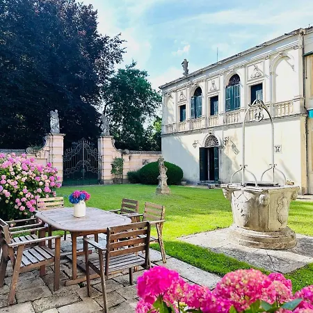 Wisteria By Veneto Villa *